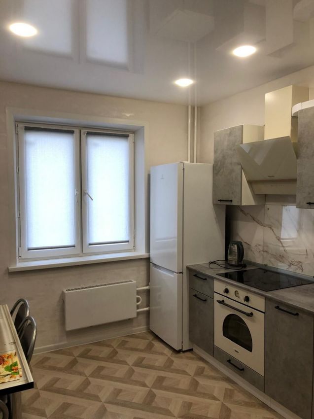 Продажа 2-комнатной квартиры, Курган, 7 микрорайон,  25