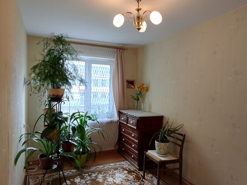 Продажа 3-комнатной квартиры, Курган, Радионова улица,  18а