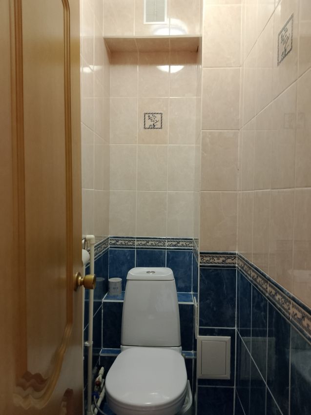 Продажа 3-комнатной квартиры, Курган, Радионова улица,  18а