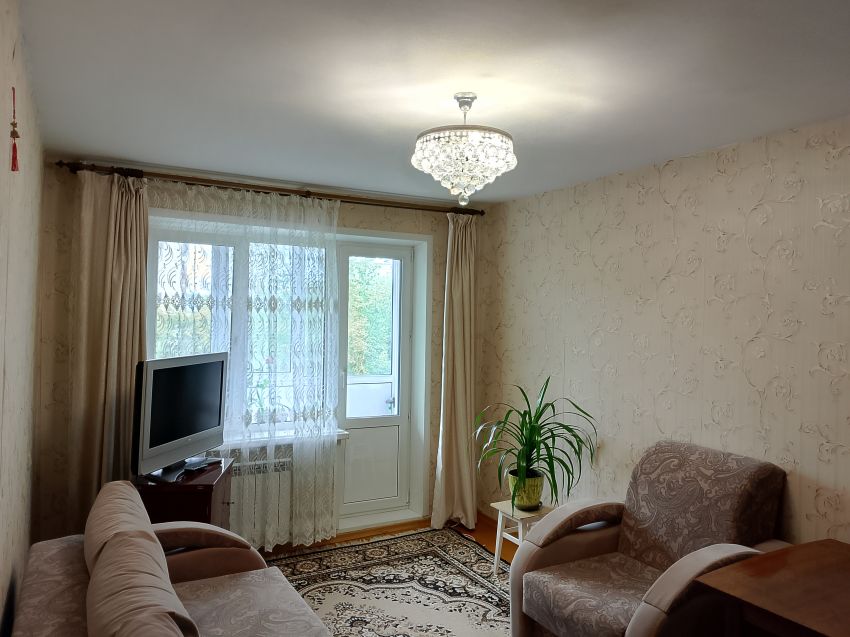 Продажа 3-комнатной квартиры, Курган, Радионова улица,  18а