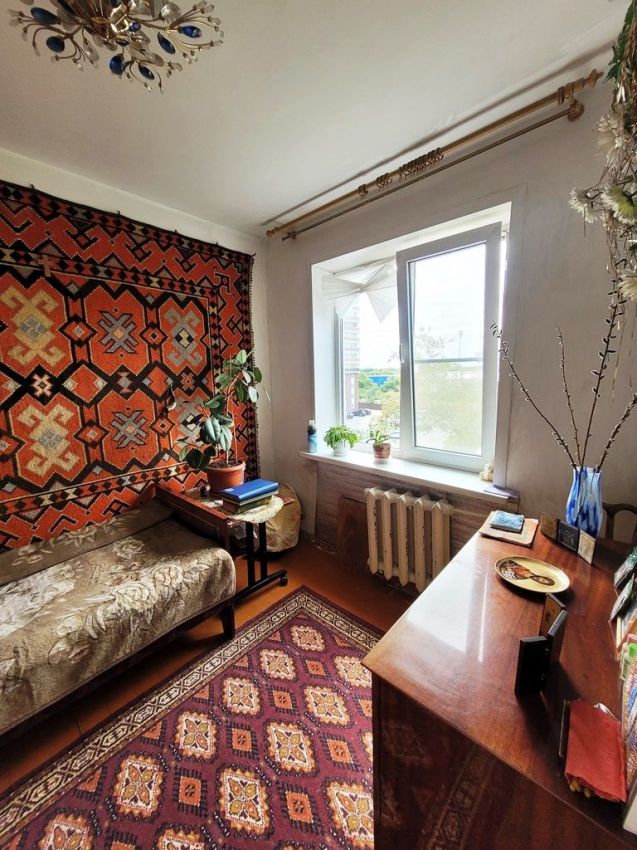 Продажа 3-комнатной квартиры, Курган, Сибирская улица,  19