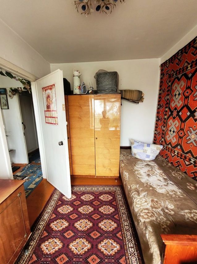 Продажа 3-комнатной квартиры, Курган, Сибирская улица,  19