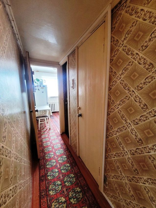 Продажа 3-комнатной квартиры, Курган, Сибирская улица,  19