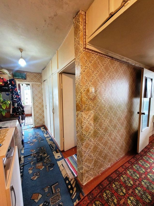 Продажа 3-комнатной квартиры, Курган, Сибирская улица,  19