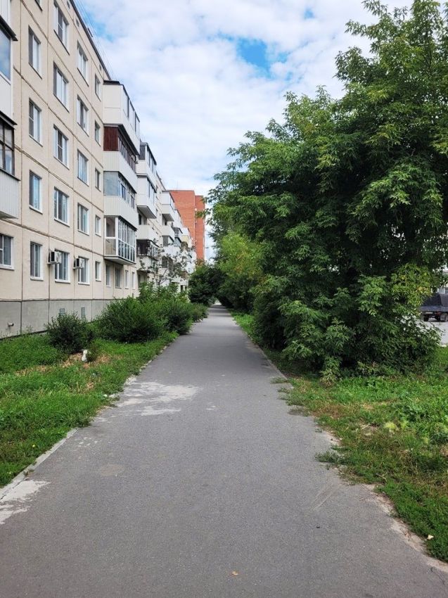 Продажа 3-комнатной квартиры, Курган, Сибирская улица,  19