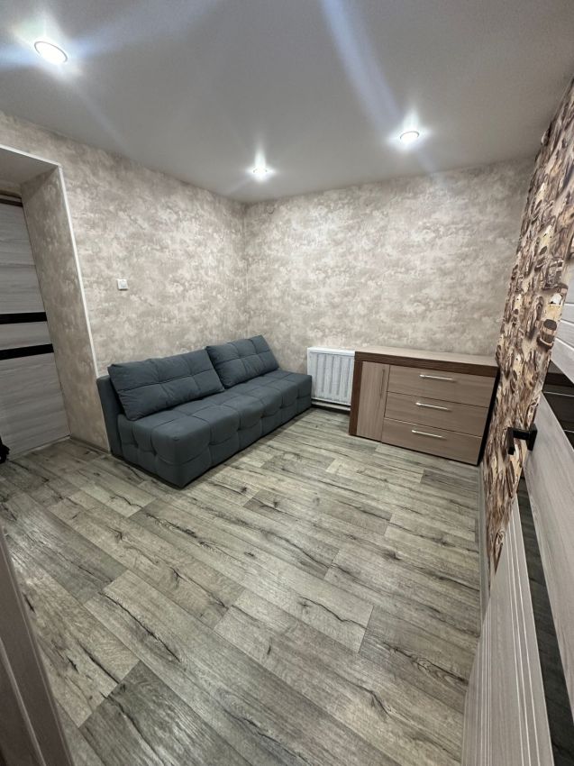 Продажа 2-комнатной квартиры, Курган, 5 микрорайон,  16 к6