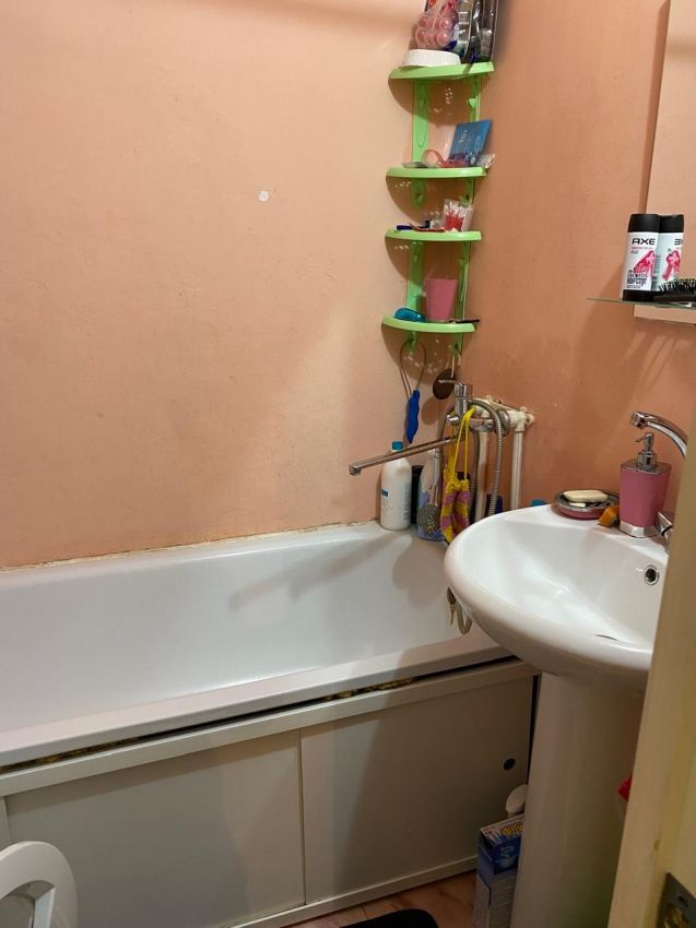 Продажа 1-комнатной квартиры, Курган, 6 микрорайон,  21к1