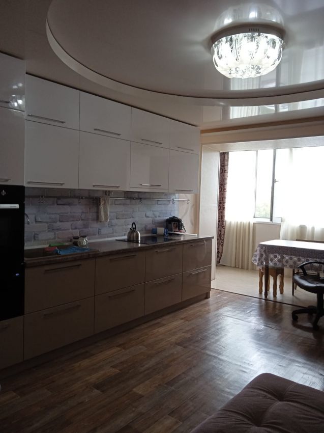 Продажа 4-комнатной квартиры, Курган, 2 микрорайон,  9