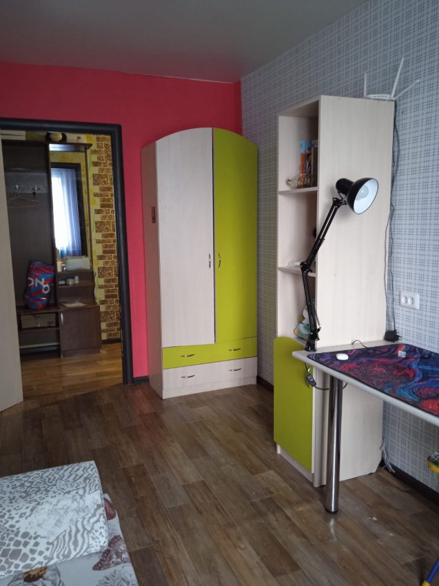 Продажа 4-комнатной квартиры, Курган, 2 микрорайон,  9