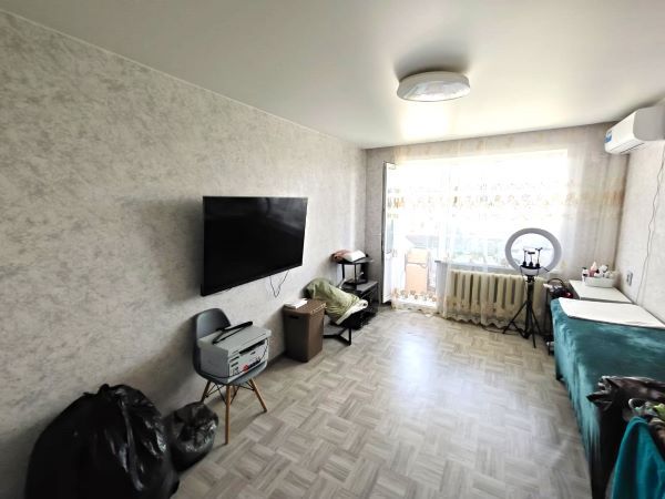 Продажа 3-комнатной квартиры, Курган, Черняховского улица,  8а