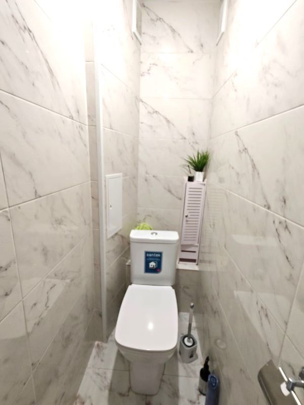 Продажа 3-комнатной квартиры, Курган, Черняховского улица,  8а