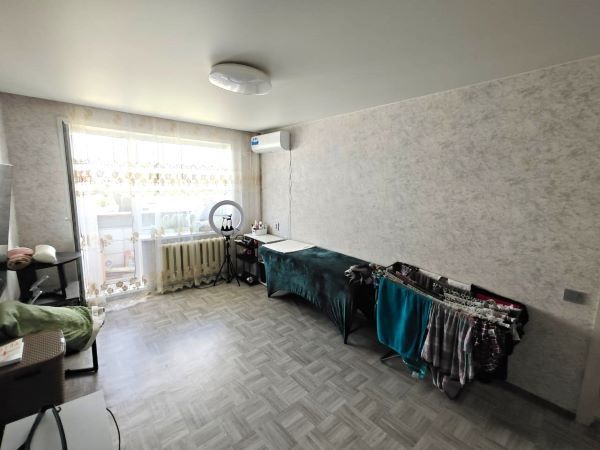 Продажа 3-комнатной квартиры, Курган, Черняховского улица,  8а