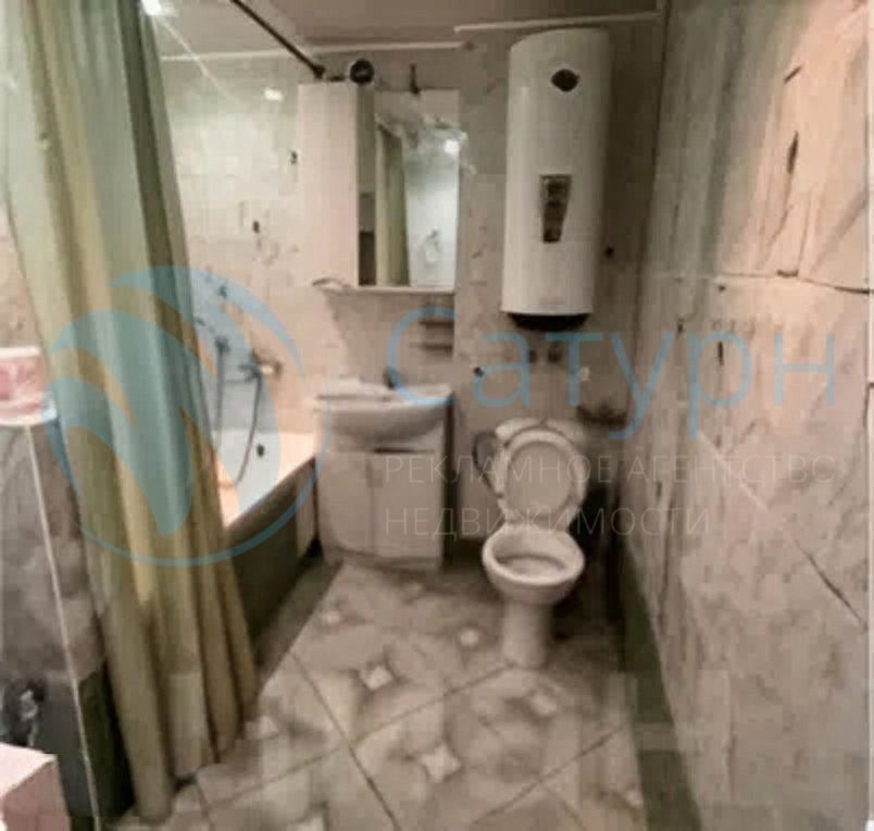 Продажа 4-комнатной квартиры, Курган, Бурова-Петрова улица,  9