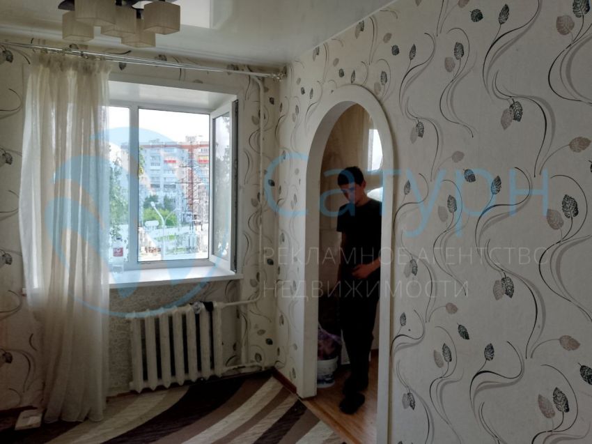 Продажа 4-комнатной квартиры, Курган, Бурова-Петрова улица,  9