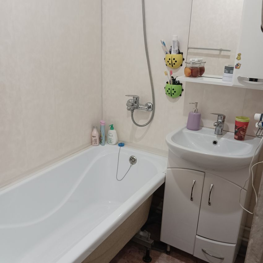 Продажа 2-комнатной квартиры, Курган, Гоголя улица,  92