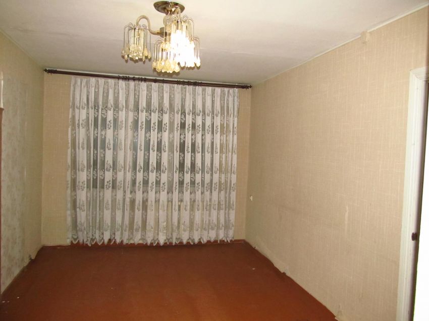 Продажа 3-комнатной квартиры, Курган, Блюхера улица,  6