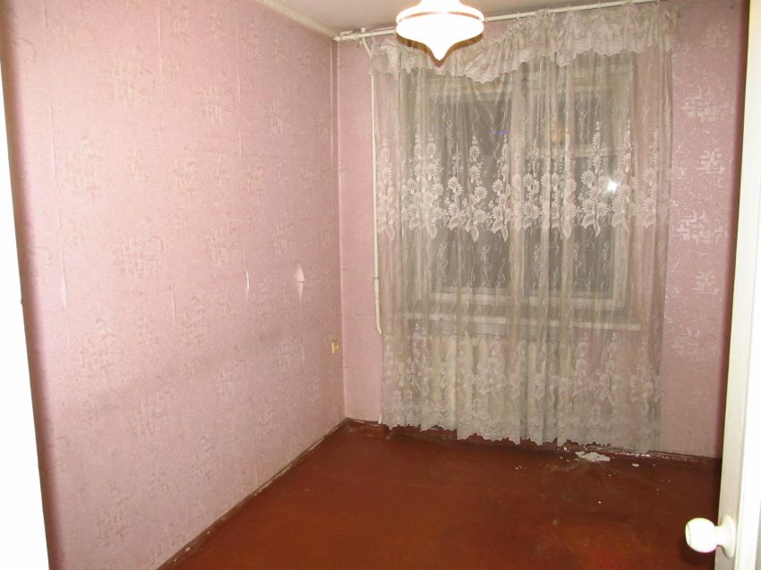 Продажа 3-комнатной квартиры, Курган, Блюхера улица,  6