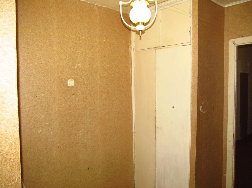 Продажа 3-комнатной квартиры, Курган, Блюхера улица,  6