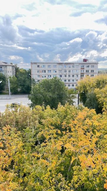 Продажа 2-комнатной квартиры, Курган, Конституции проспект,  45