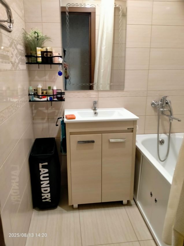 Продажа 2-комнатной квартиры, Курган, Урицкого улица,  74