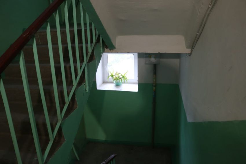 Продажа 2-комнатной квартиры, Курган, Урицкого улица,  74