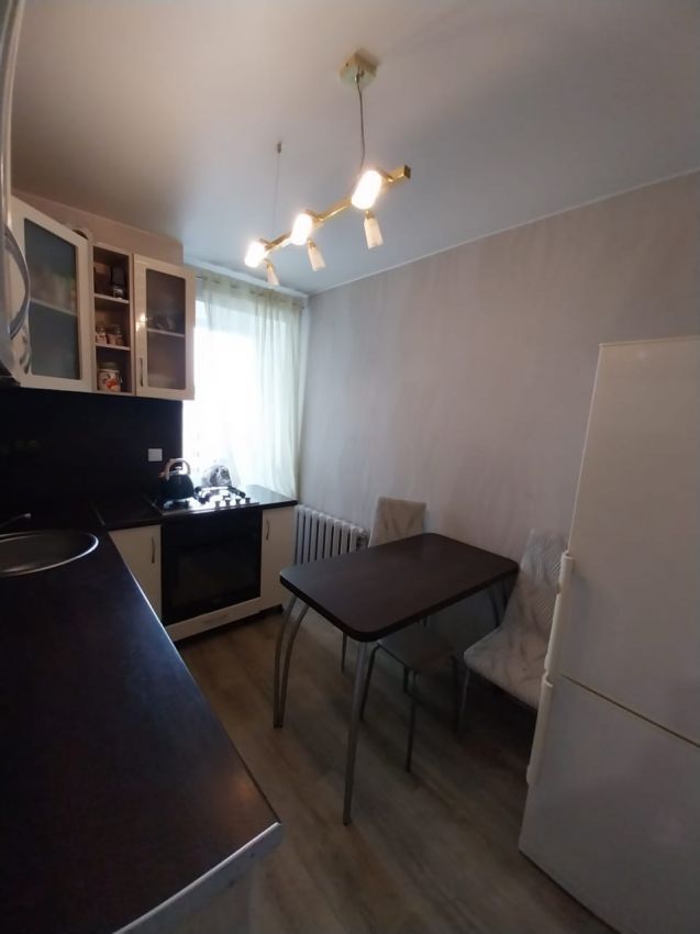 Продажа 2-комнатной квартиры, Курган, Урицкого улица,  74