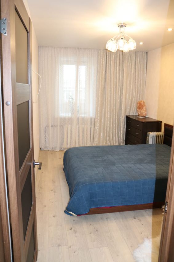 Продажа 2-комнатной квартиры, Курган, Урицкого улица,  74