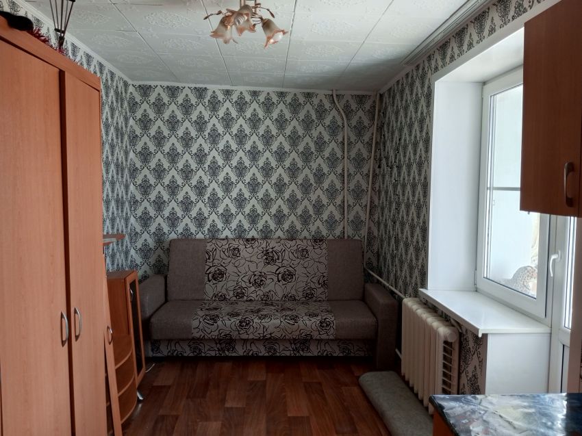 Продажа комнаты, Курган, Радионова улица,  20