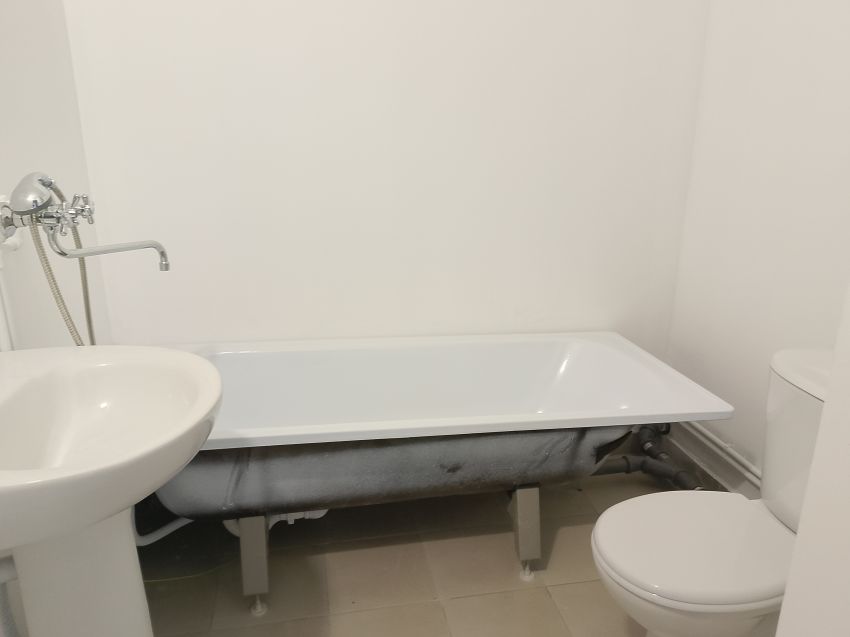 Продажа 1-комнатной квартиры, Курган, 8 микрорайон,  5