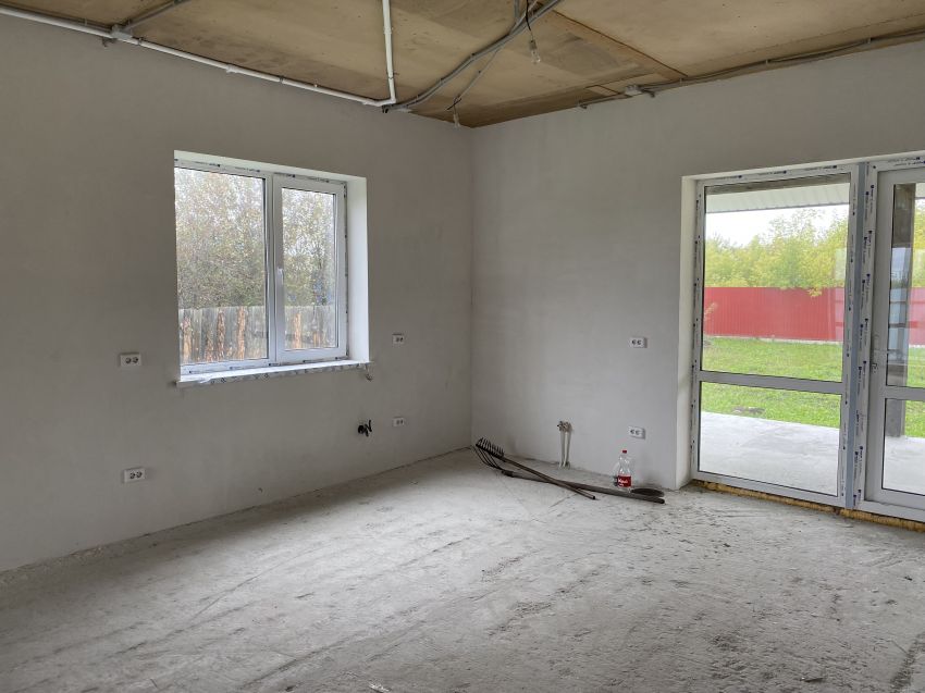 Продажа дома, 185м <sup>2</sup>, 10 сот., Лесниково, Лучистая улица