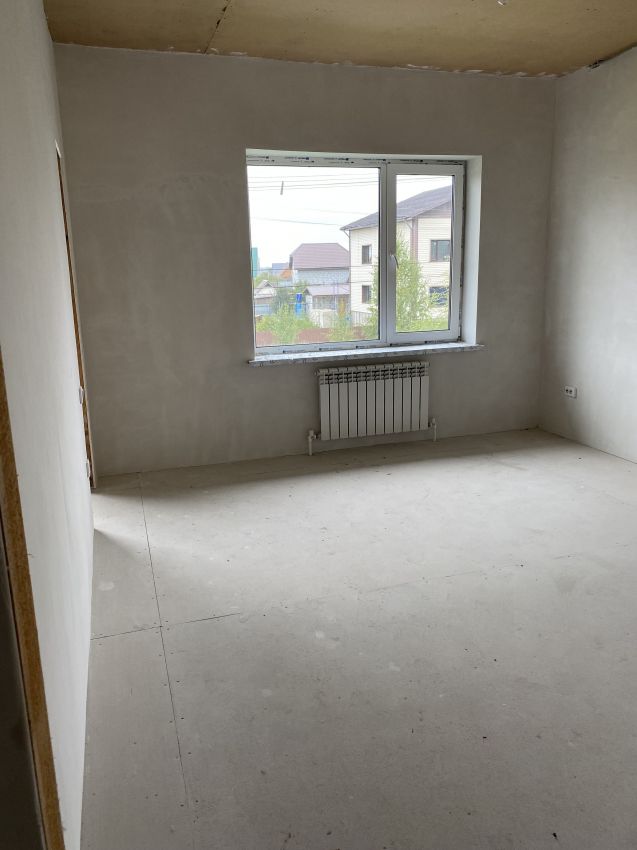 Продажа дома, 185м <sup>2</sup>, 10 сот., Лесниково, Лучистая улица