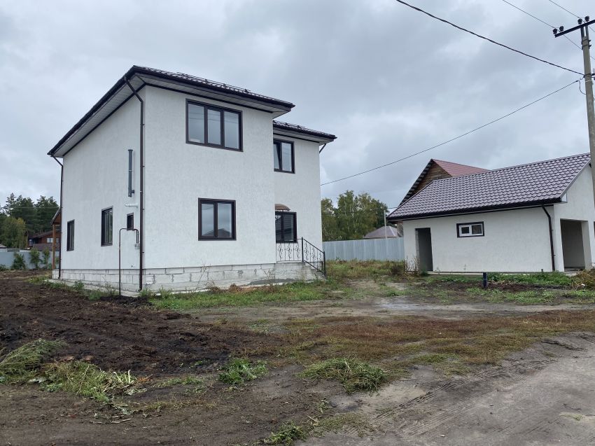 Продажа дома, 200м <sup>2</sup>, 12 сот., Лесниково, Уютная улица