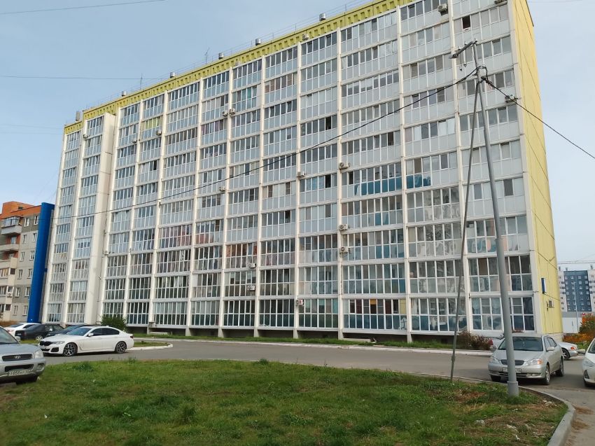 Продажа 1-комнатной квартиры, Курган, 7 микрорайон,  23