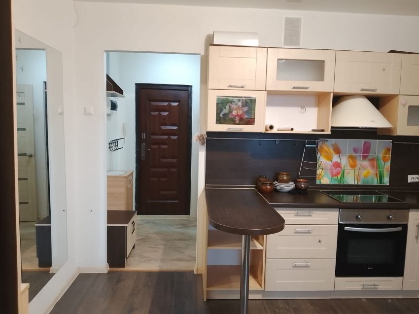 Продажа 1-комнатной квартиры, Курган, 7 микрорайон,  23