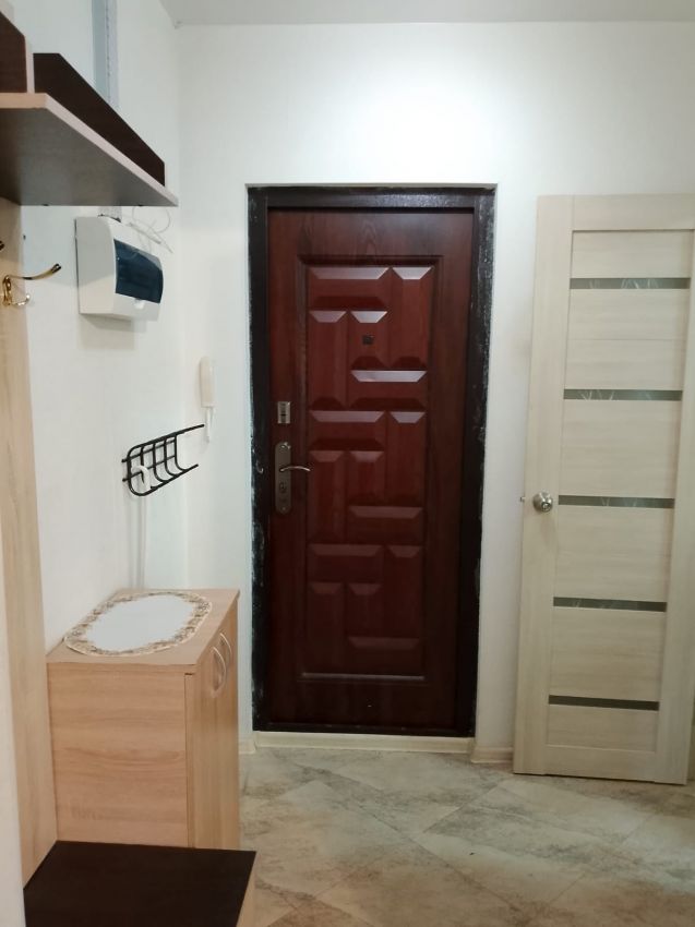 Продажа 1-комнатной квартиры, Курган, 7 микрорайон,  23