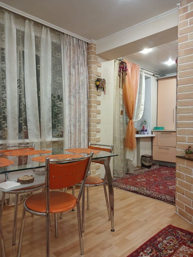 Продажа 3-комнатной квартиры, Курган, Володарского улица,  29
