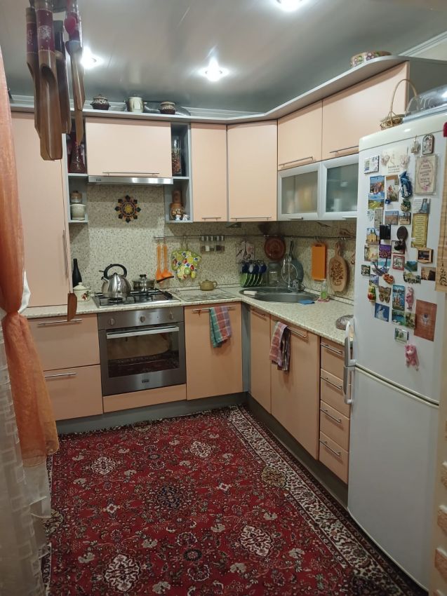 Продажа 3-комнатной квартиры, Курган, Володарского улица,  29