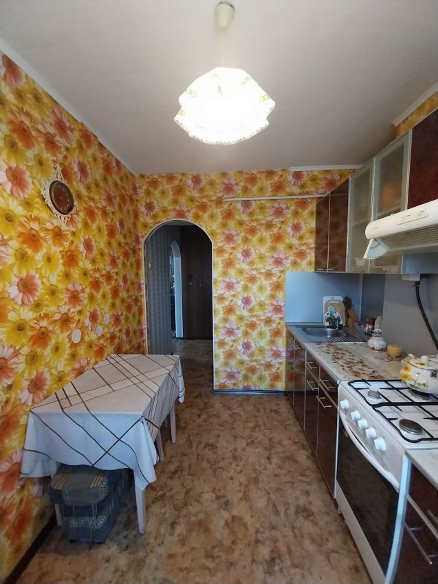 Продажа 2-комнатной квартиры, Курган, Дзержинского улица,  6