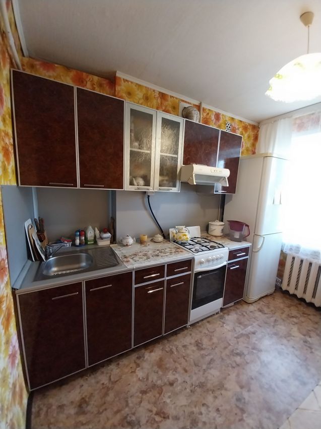 Продажа 2-комнатной квартиры, Курган, Дзержинского улица,  6