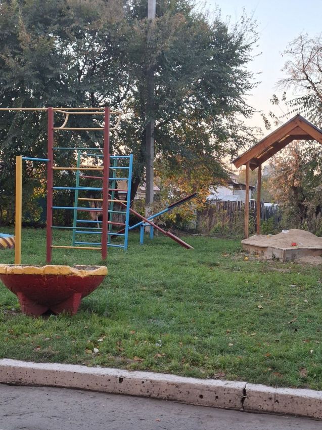 Продажа 2-комнатной квартиры, Курган, Анфиногенова улица,  7