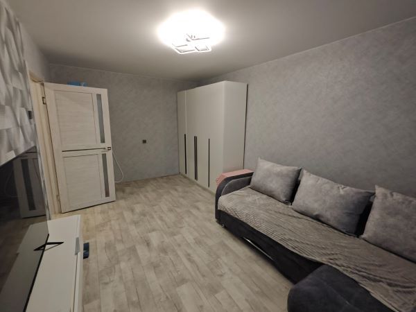Продажа 1-комнатной квартиры, Курган, 5 микрорайон,  1