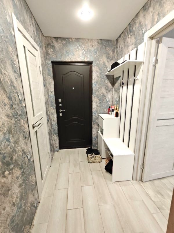 Продажа 1-комнатной квартиры, Курган, 5 микрорайон,  1