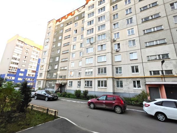 Продажа 1-комнатной квартиры, Курган, 5 микрорайон,  1