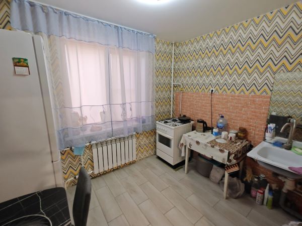 Продажа 1-комнатной квартиры, Курган, 5 микрорайон,  1