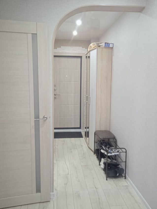 Продажа 3-комнатной квартиры, Курган, Карбышева улица,  44а