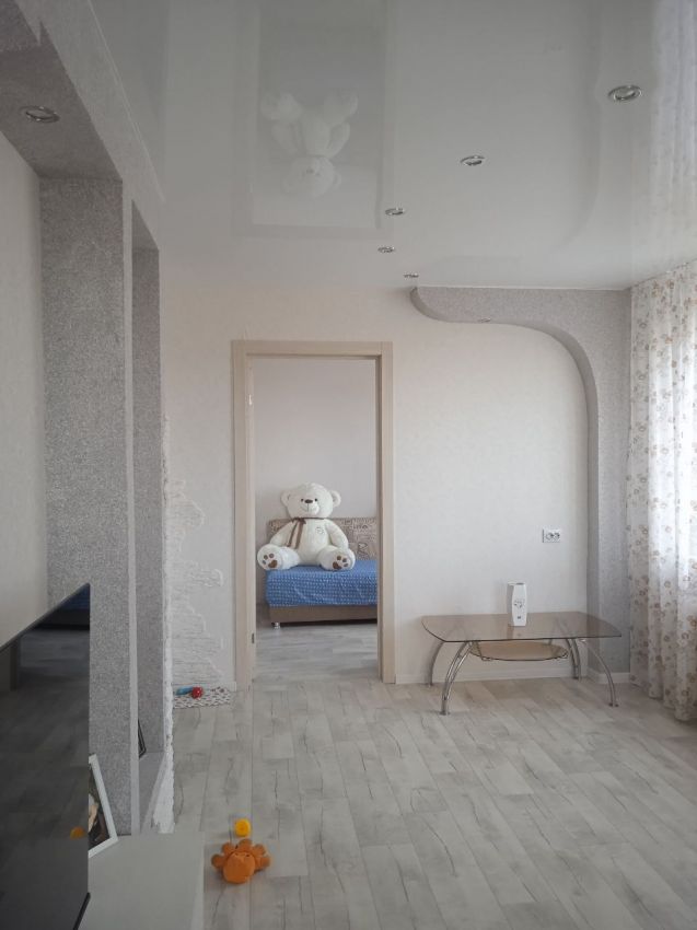 Продажа 3-комнатной квартиры, Курган, Карбышева улица,  44а