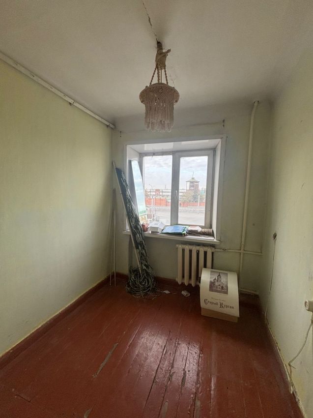 Продажа 2-комнатной квартиры, Курган, Станционная улица,  12