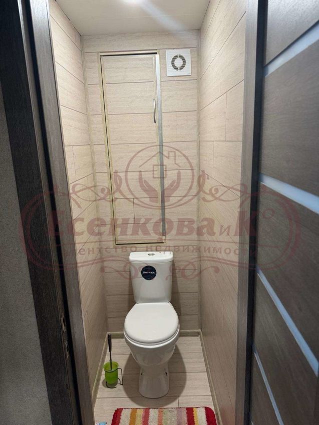 Продажа 3-комнатной квартиры, Курган, Карбышева улица,  2