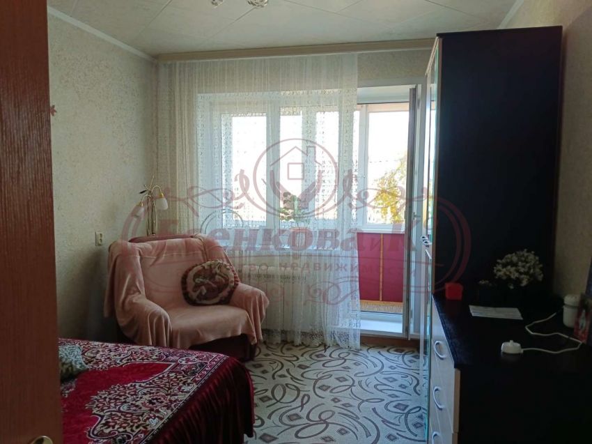Продажа 3-комнатной квартиры, Курган, 6 микрорайон,  4