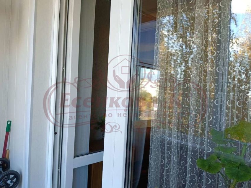 Продажа 3-комнатной квартиры, Курган, 6 микрорайон,  4